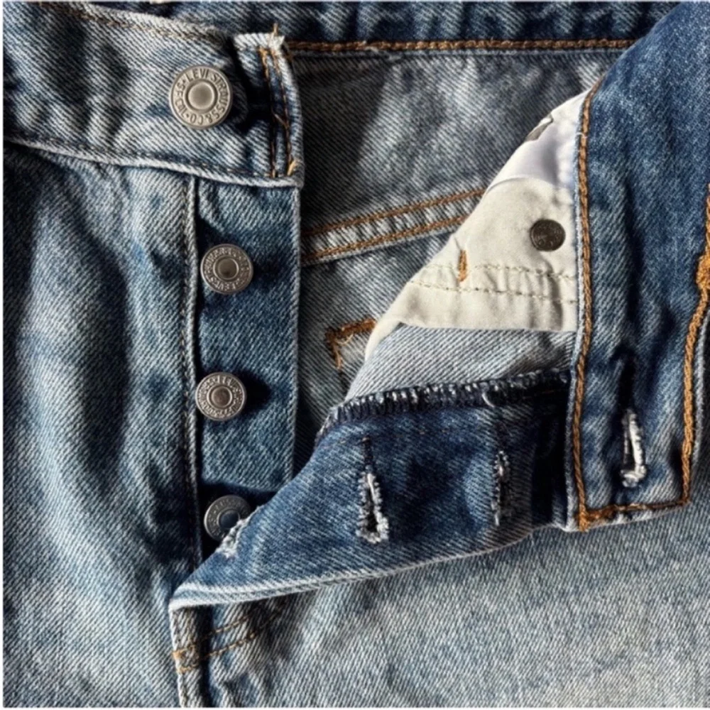 Levis Wedgie High Rise Shorts Cutoff Classic Denim Cotton Medium Blue Size 26 - Picture 6 of 11